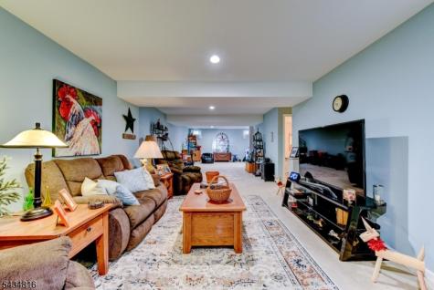 32 Weber Avenue Hillsborough NJ 08844