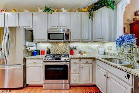 32 Weber Avenue Hillsborough NJ 08844