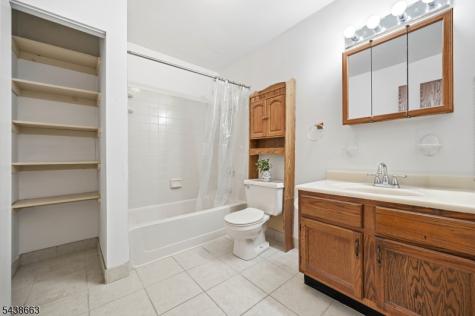 2 Honiss Street Belleville NJ 07109