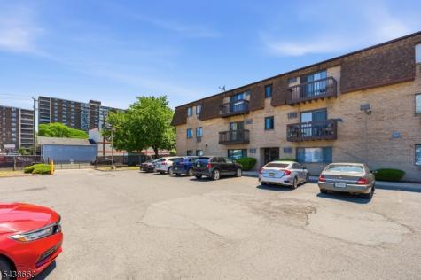 2 Honiss Street Belleville NJ 07109