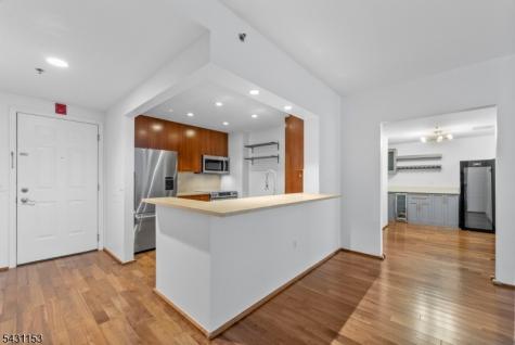 3103 City Place Edgewater NJ 07020