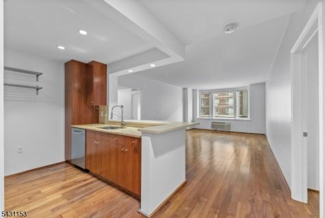 3103 City Place Edgewater NJ 07020