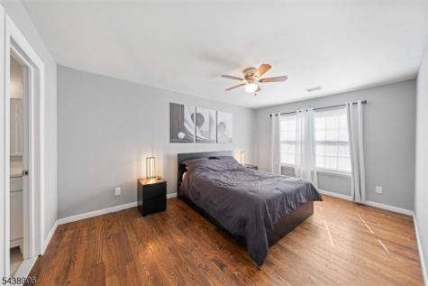 2706 Lighthouse Lane Sayreville NJ 08859