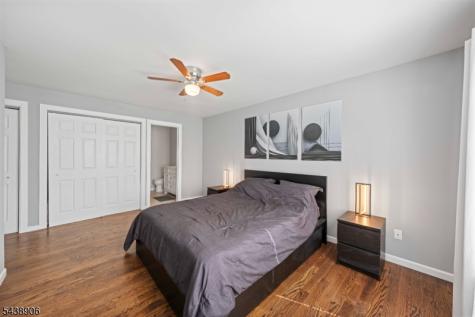 2706 Lighthouse Lane Sayreville NJ 08859