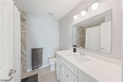 2706 Lighthouse Lane Sayreville NJ 08859
