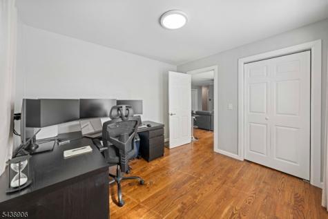 2706 Lighthouse Lane Sayreville NJ 08859
