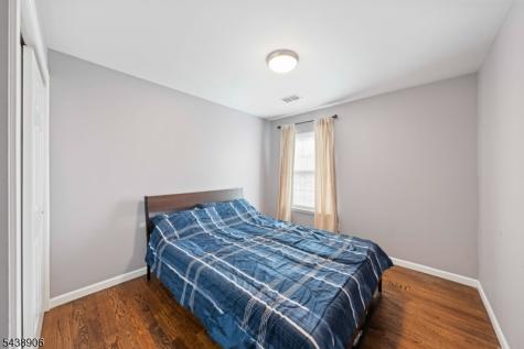2706 Lighthouse Lane Sayreville NJ 08859