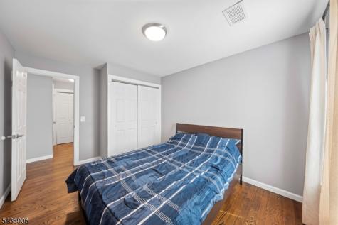 2706 Lighthouse Lane Sayreville NJ 08859