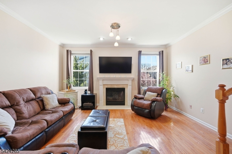 424 Hartford Drive Nutley NJ 07110