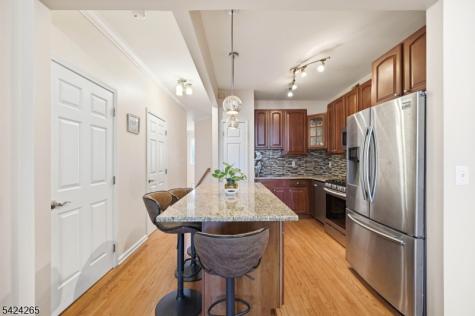 424 Hartford Drive Nutley NJ 07110