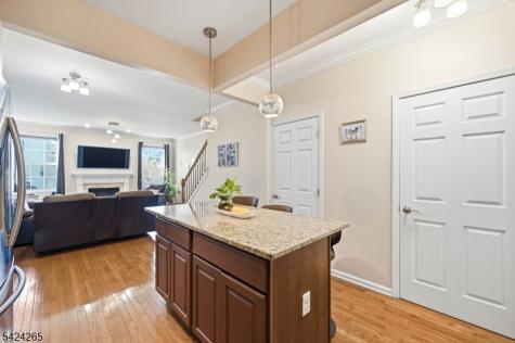 424 Hartford Drive Nutley NJ 07110