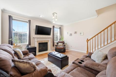 424 Hartford Drive Nutley NJ 07110