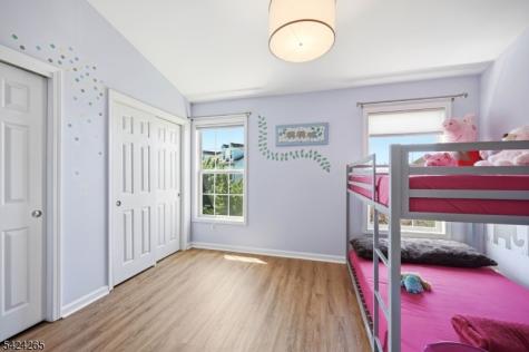 424 Hartford Drive Nutley NJ 07110