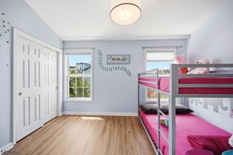 424 Hartford Drive Nutley NJ 07110