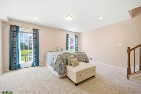 424 Hartford Drive Nutley NJ 07110