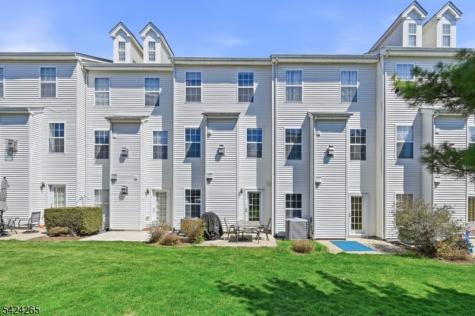 424 Hartford Drive Nutley NJ 07110