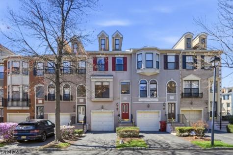 424 Hartford Drive Nutley NJ 07110