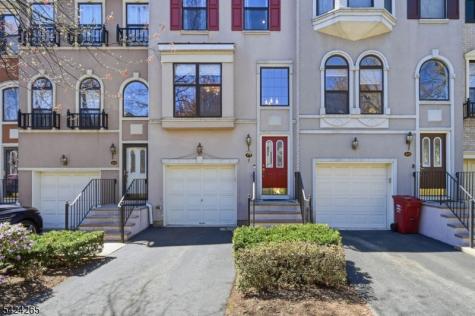 424 Hartford Drive Nutley NJ 07110