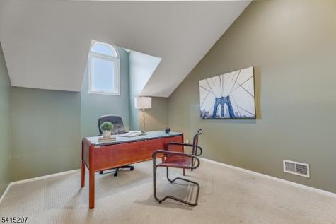4 Currey Lane West Orange NJ 07052