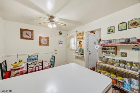 8 Tall Oaks Court Sayreville NJ 08859