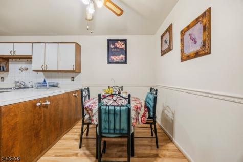 8 Tall Oaks Court Sayreville NJ 08859