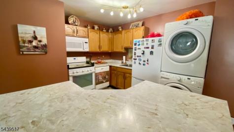 74 Falcon Ridge Way Hamburg NJ 07419