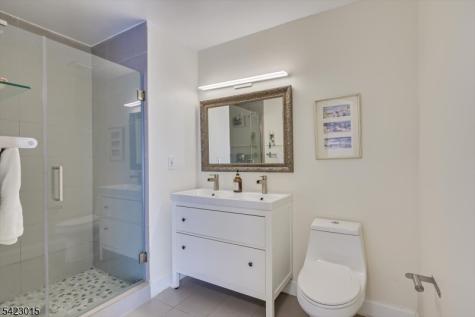 95 Sapphire Lane Franklin NJ 08823