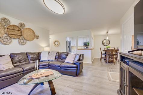 95 Sapphire Lane Franklin NJ 08823