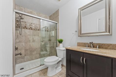 39 Larkspur Court Bedminster NJ 07921