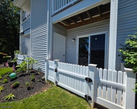 39 Larkspur Court Bedminster NJ 07921
