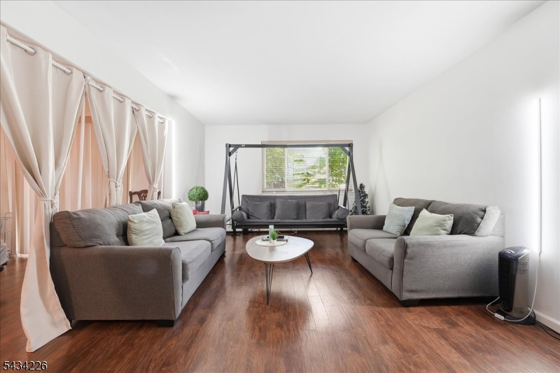 18 Lake Avenue East Brunswick NJ 08816