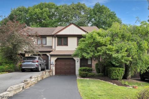 89 Stockton Court Parsippany-troy Hills NJ 07950