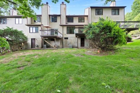 89 Stockton Court Parsippany-troy Hills NJ 07950