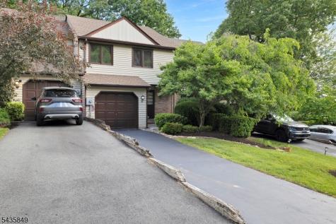 89 Stockton Court Parsippany-troy Hills NJ 07950