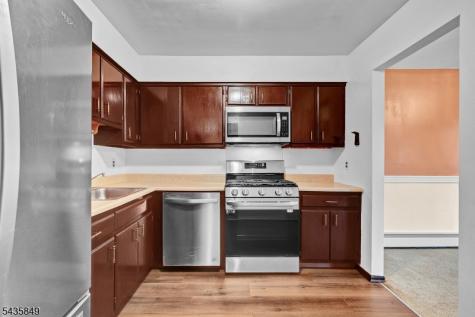 89 Stockton Court Parsippany-troy Hills NJ 07950