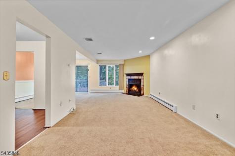 89 Stockton Court Parsippany-troy Hills NJ 07950