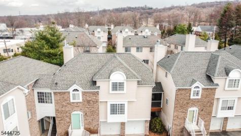 6 Whispering Way W Berkeley Heights NJ 07922