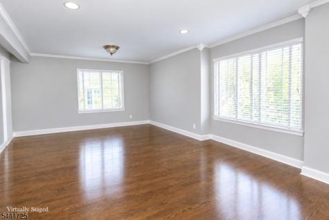 6 Whispering Way W Berkeley Heights NJ 07922