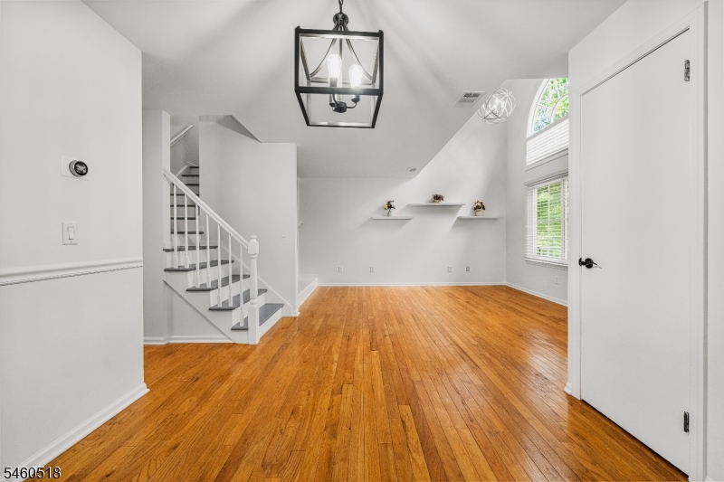 5 Evans Court Bedminster NJ 07921