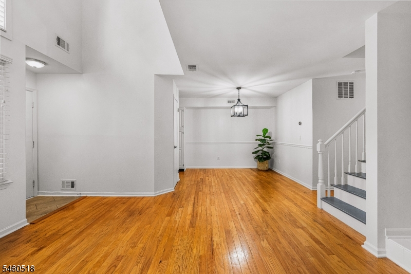 5 Evans Court Bedminster NJ 07921