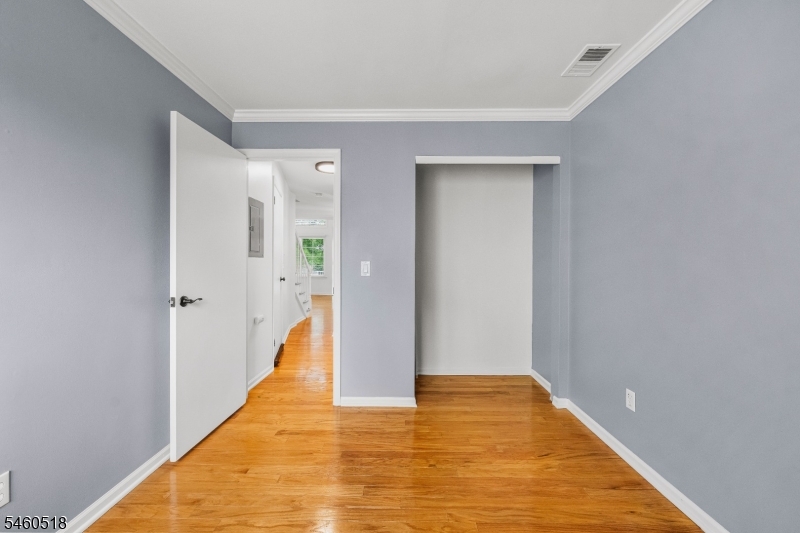 5 Evans Court Bedminster NJ 07921
