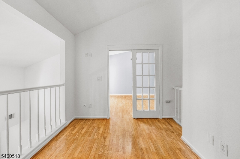 5 Evans Court Bedminster NJ 07921