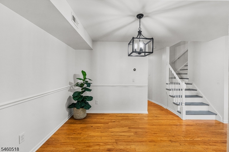 5 Evans Court Bedminster NJ 07921