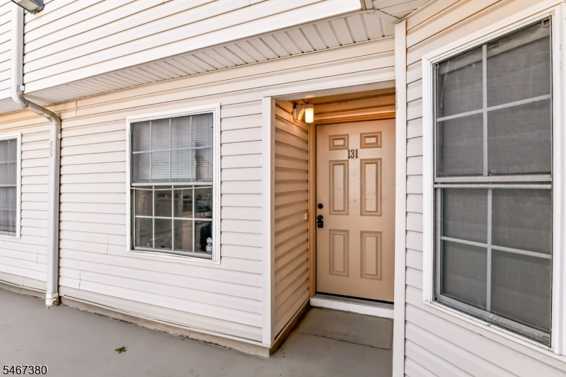 131 Adamecs Way South Amboy NJ 08879