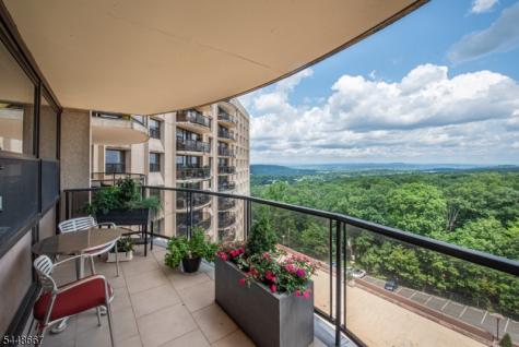 2 Claridge Drive Verona NJ 07044