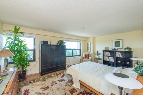 2 Claridge Drive Verona NJ 07044