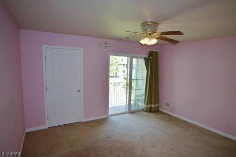 34 Chanda Court Clifton NJ 07012