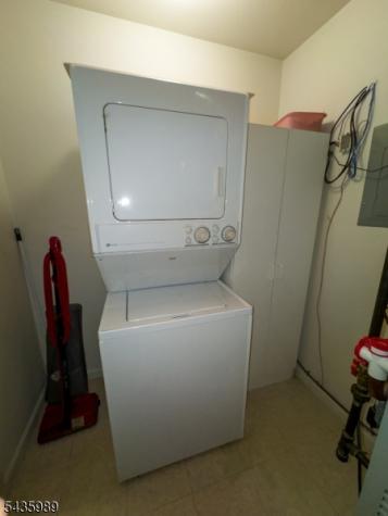 34 Chanda Court Clifton NJ 07012
