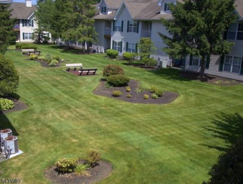 34 Chanda Court Clifton NJ 07012