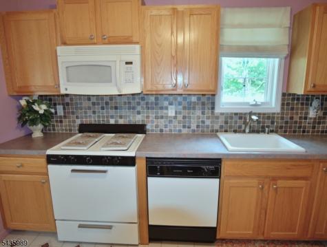 34 Chanda Court Clifton NJ 07012